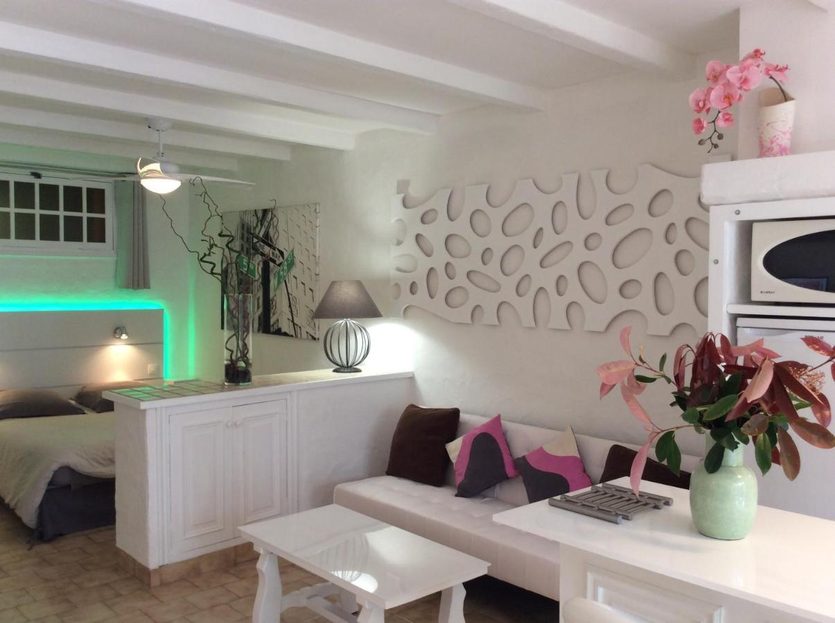 89 Le Grand Pin Apartment Sainte-Maxime Luaran gambar
