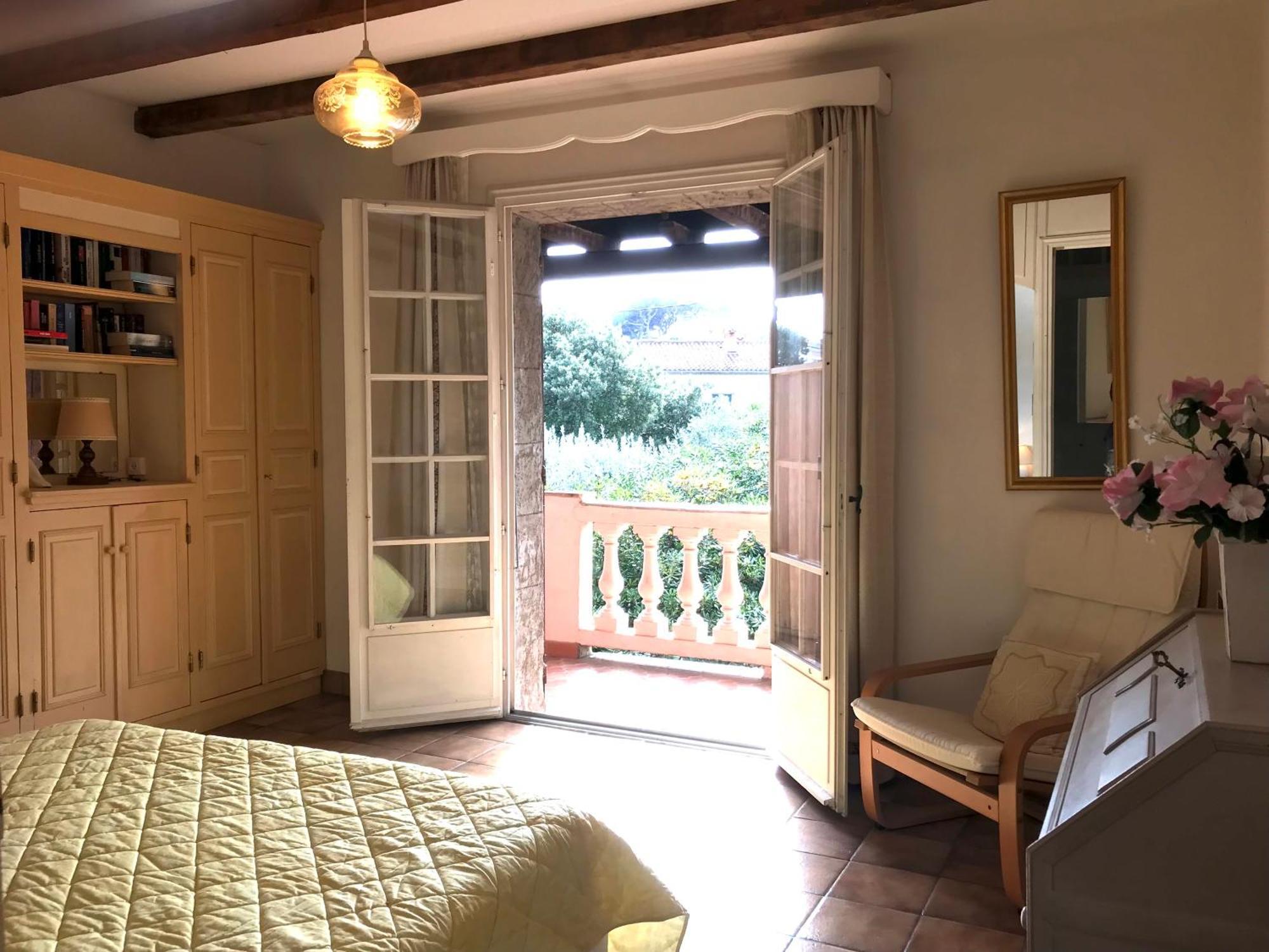 89 Le Grand Pin Apartment Sainte-Maxime Luaran gambar