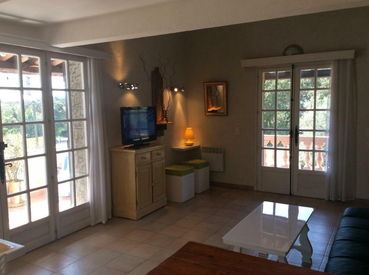 89 Le Grand Pin Apartment Sainte-Maxime Luaran gambar