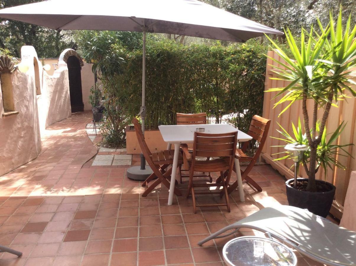 89 Le Grand Pin Apartment Sainte-Maxime Luaran gambar