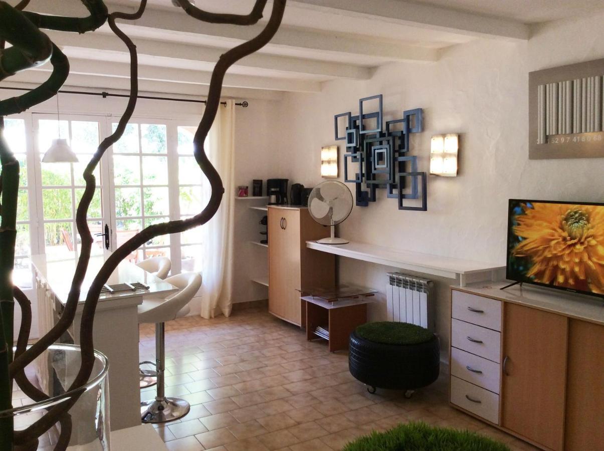 89 Le Grand Pin Apartment Sainte-Maxime Luaran gambar