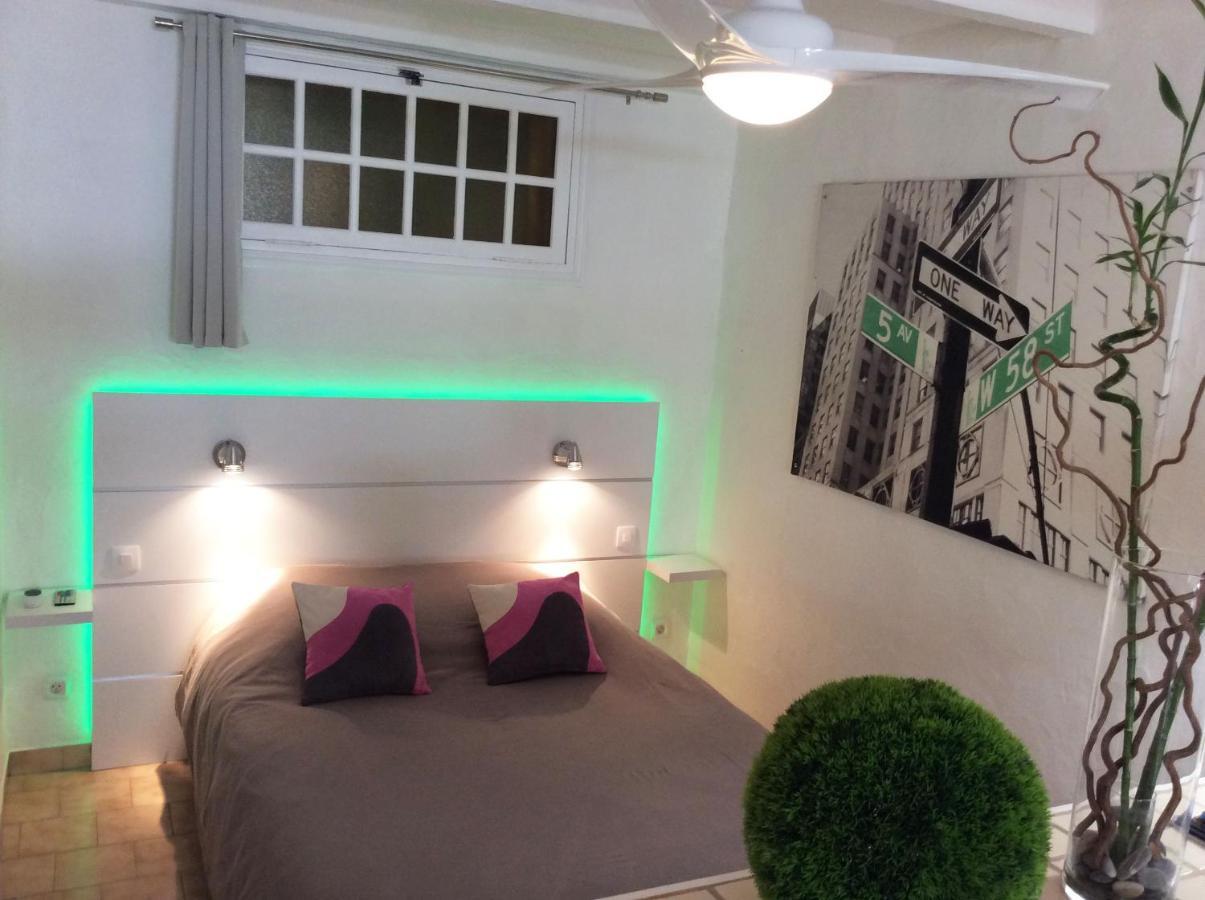 89 Le Grand Pin Apartment Sainte-Maxime Luaran gambar
