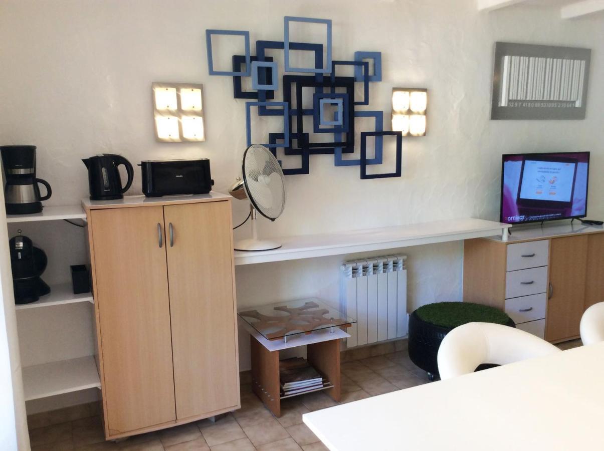 89 Le Grand Pin Apartment Sainte-Maxime Luaran gambar